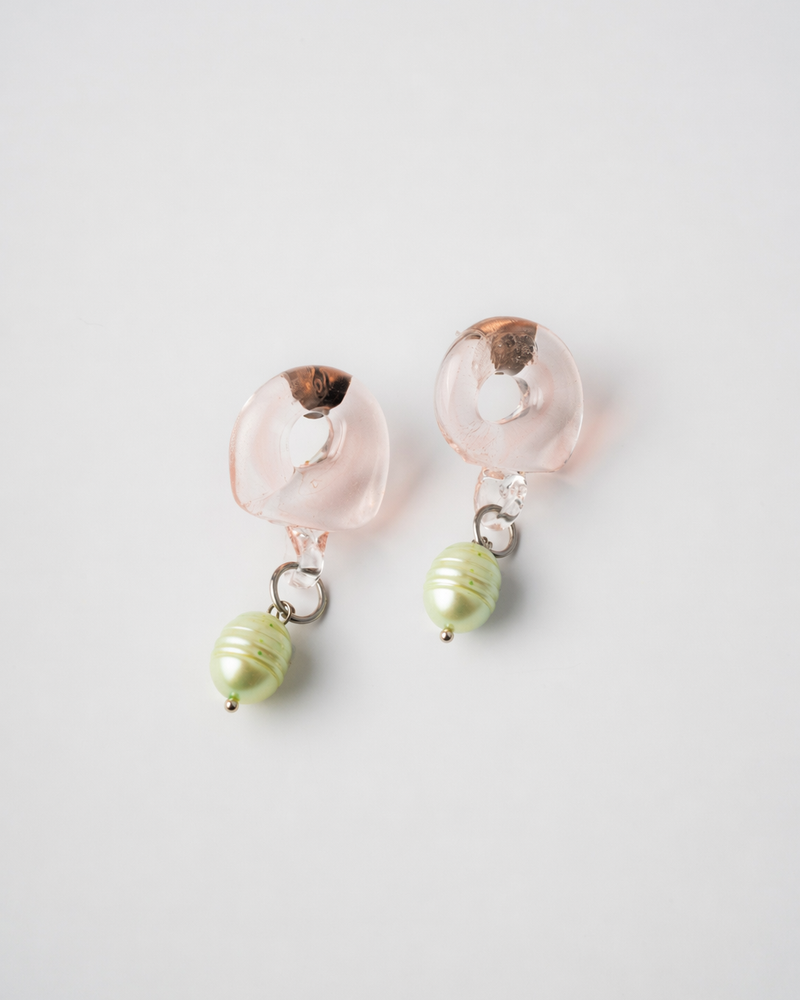 Pair of earrings with pink and green beads handmade